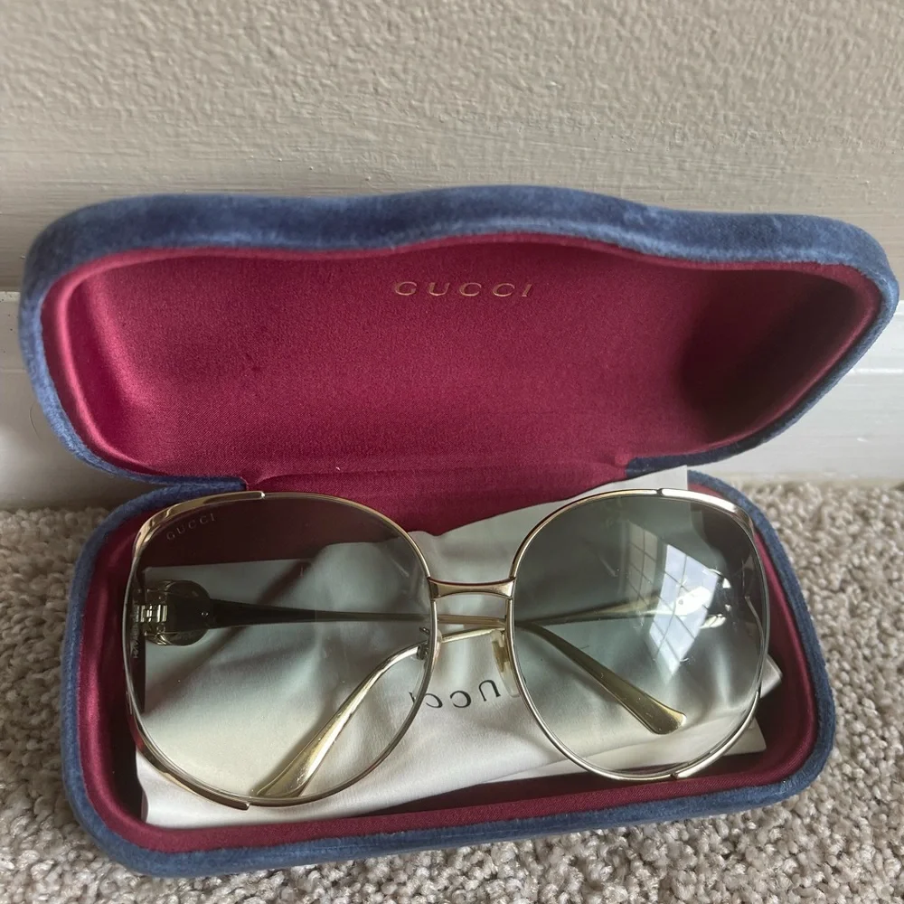 Oversized Gucci sunglasses - Picture 3 of 6